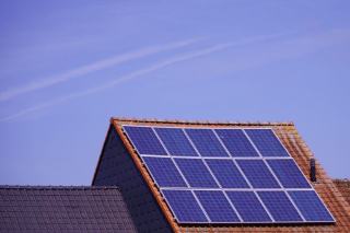 Énergies renouvelables : solaire et géothermie à la maison